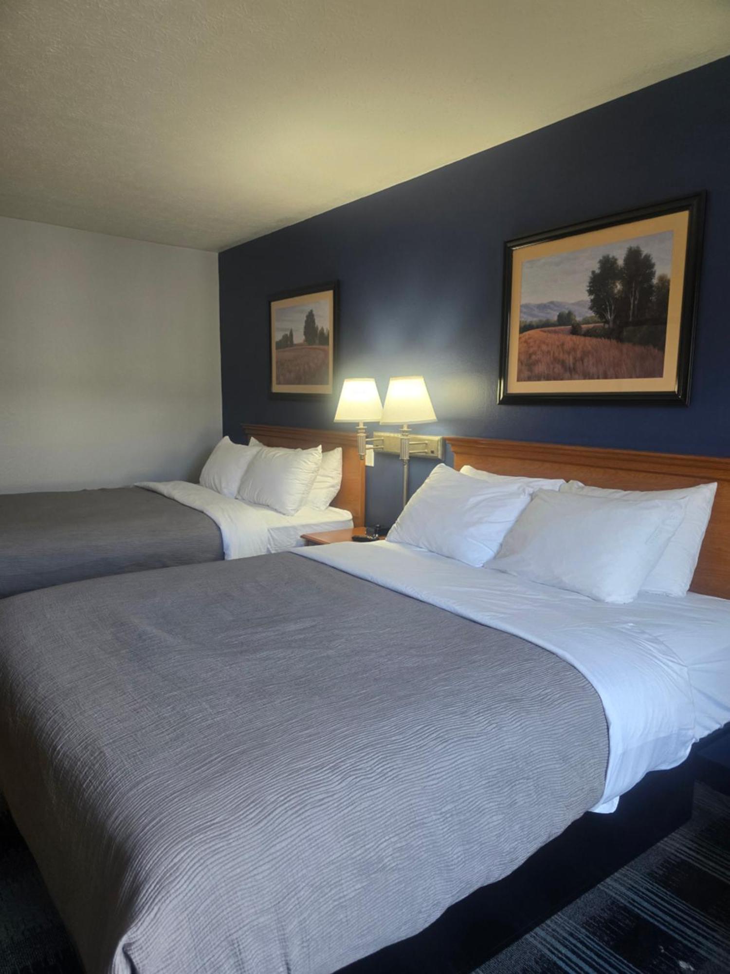 Quality Inn Dublin I-81 Exteriör bild