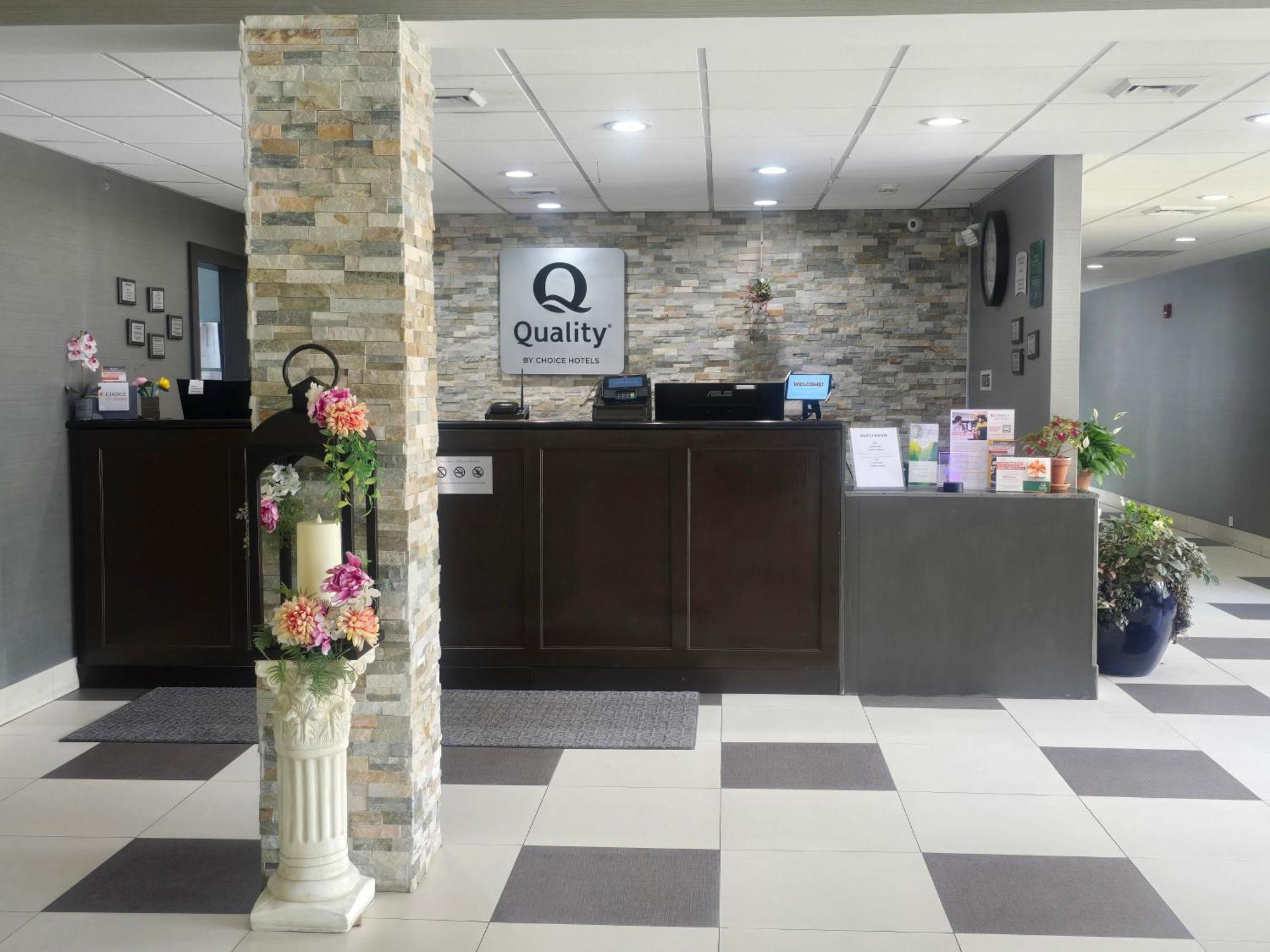 Quality Inn Dublin I-81 Exteriör bild
